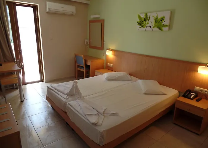 Отель Imperial 2*